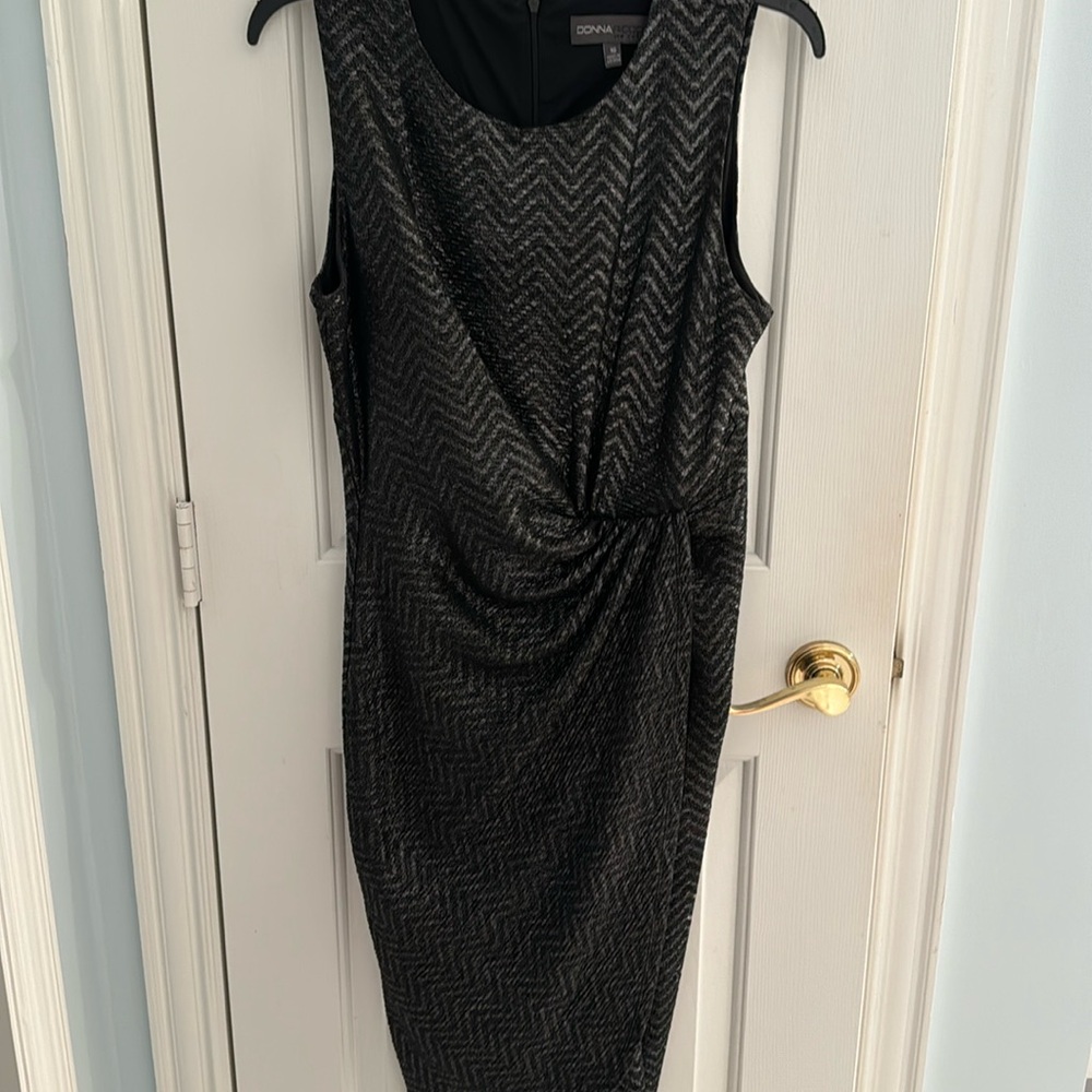 Donna Ricco Black sequins dress (like new)